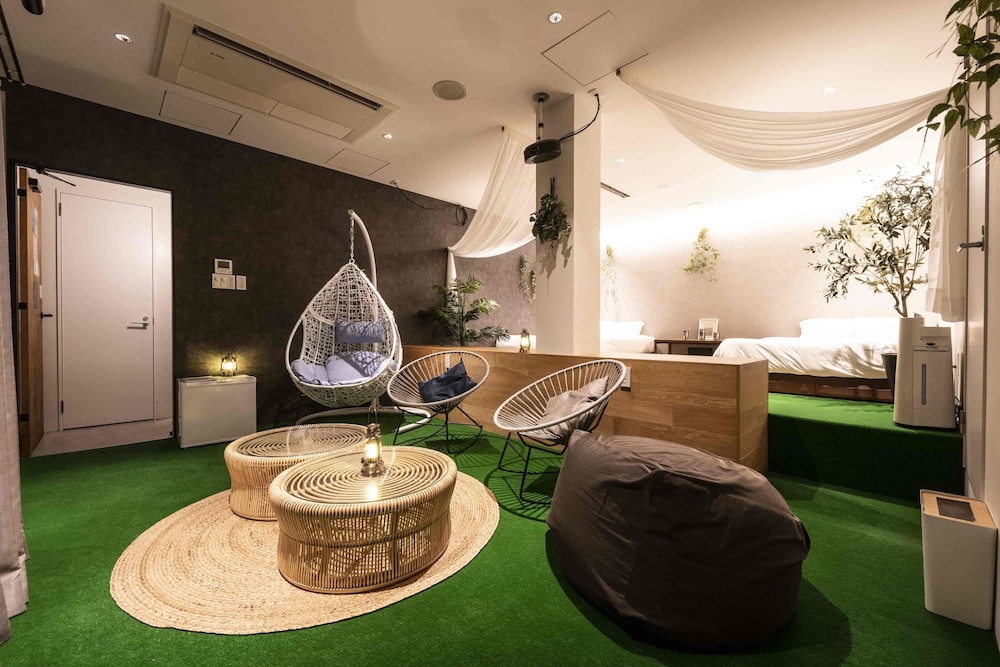 glamping tokyo asakusa hostel