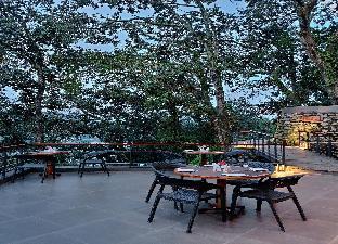 the rosefinch sarovar portico