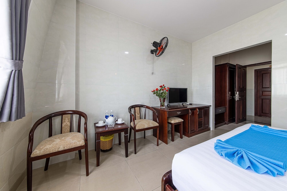 phong lan 2 hotel