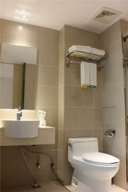 city comfort inn haikou east high speed railway station