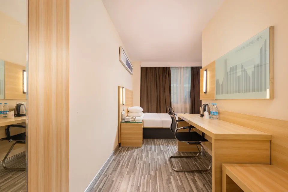 city comfort inn haikou east high speed railway station