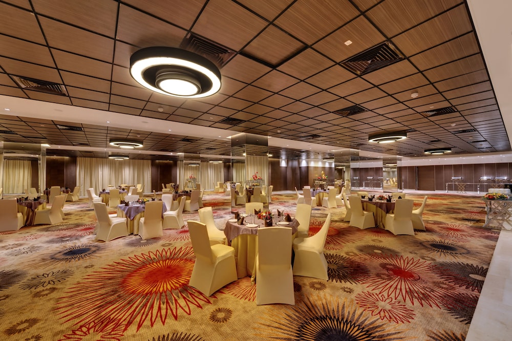 wyndham ahmedabad shela