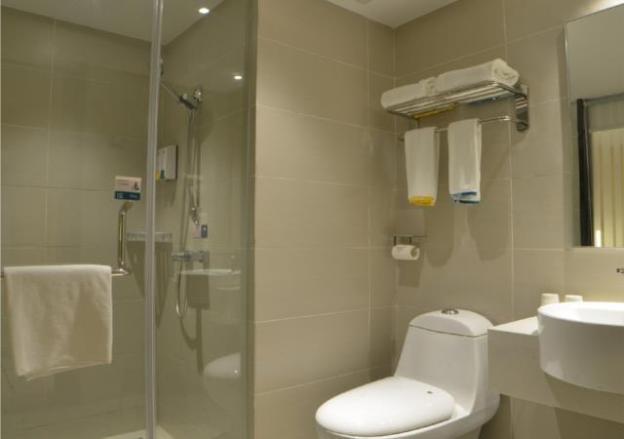 city comfort inn zhengzhou railway station east square datong road