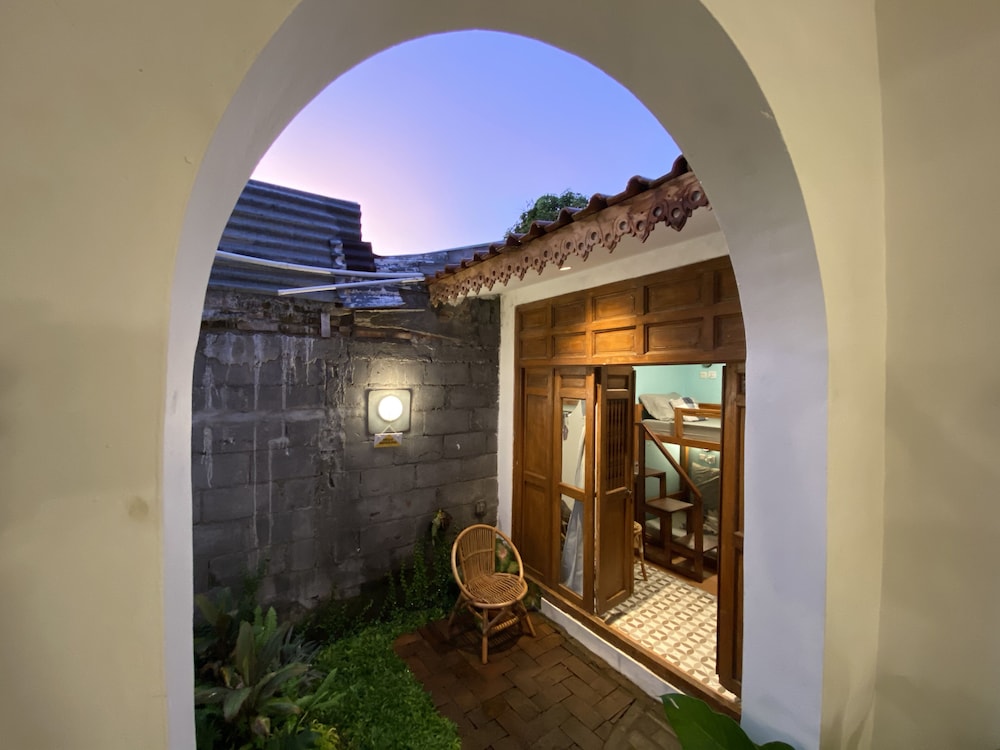 wonderloft hostel jogja