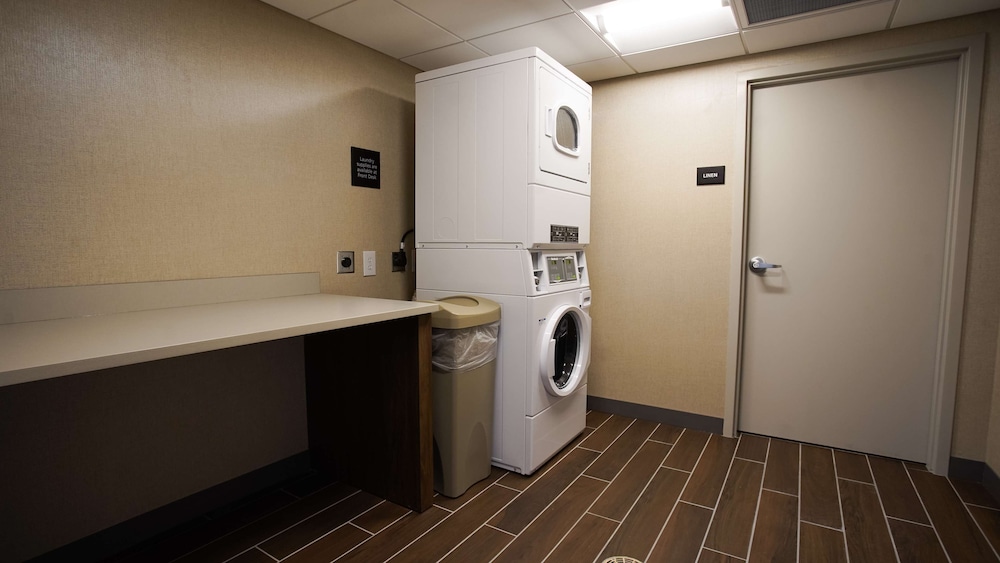 hampton inn and suites st clairsville