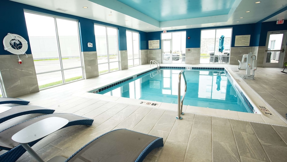 hampton inn and suites st clairsville