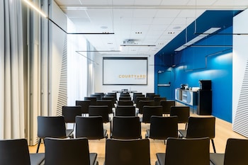 courtyard by marriott paris creteil