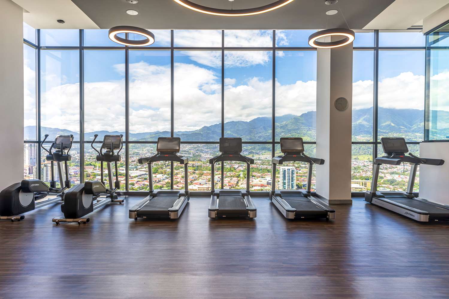 hilton san jose la sabana
