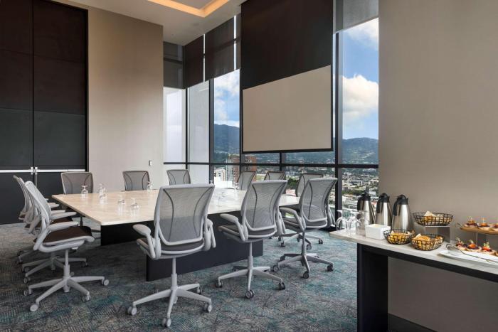 hilton san jose la sabana