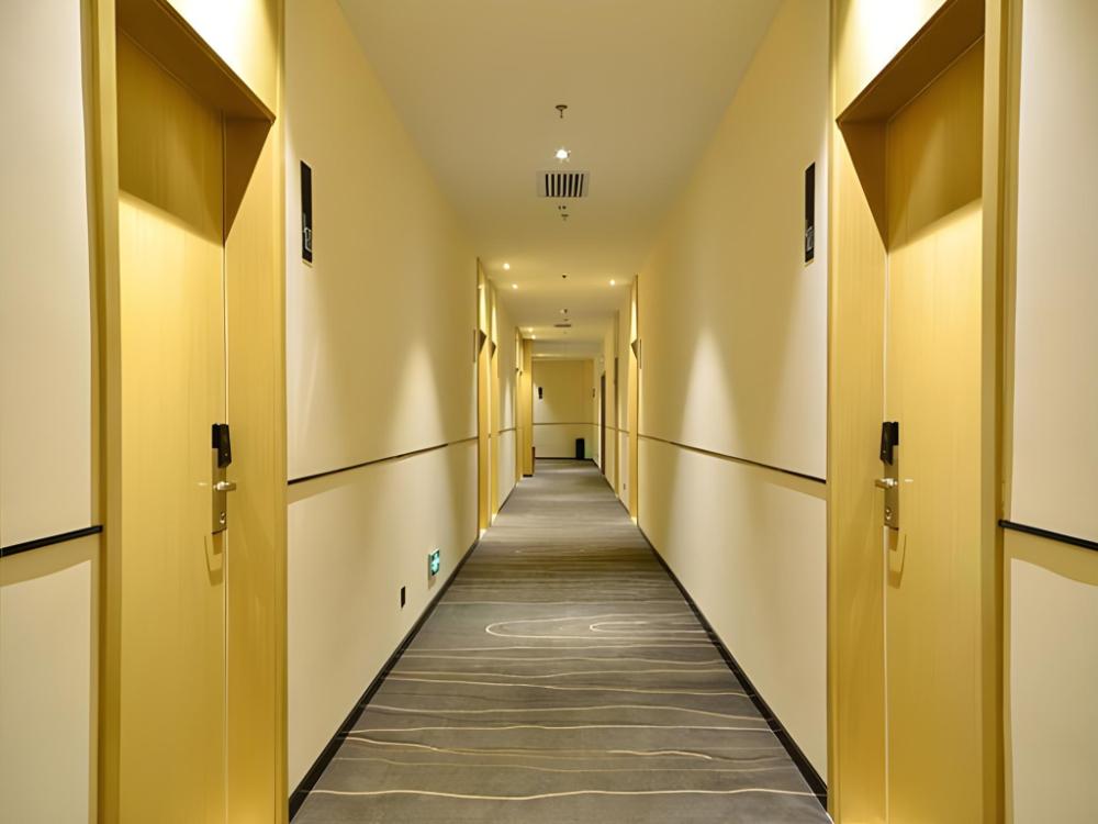 city comfort inn yichang changjiang market