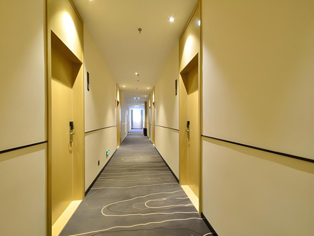 city comfort inn yichang changjiang market