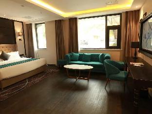 xana hotelle jinzhou central south street red star macalline