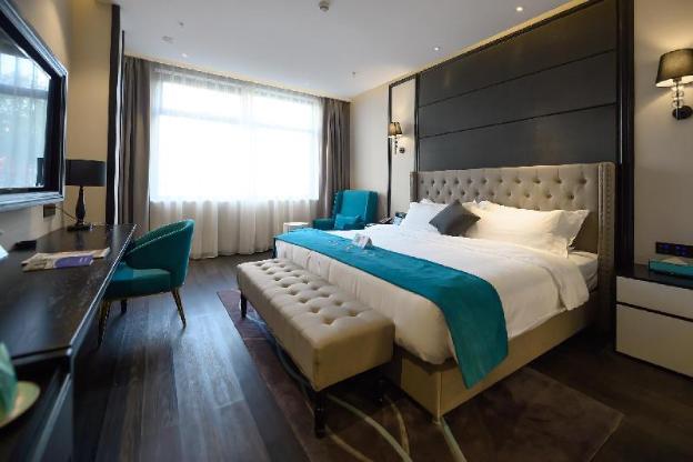 xana hotelle jinzhou central south street red star macalline