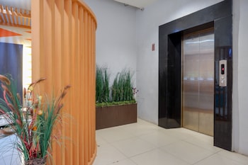 reddoorz plus near hotel benua kendari