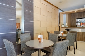 reddoorz plus near hotel benua kendari