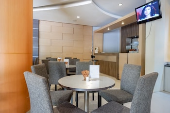 reddoorz plus near hotel benua kendari