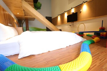 snail pets homestay