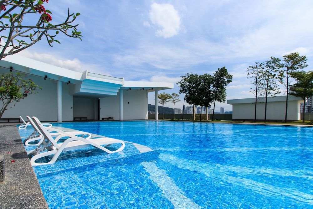 encorp strand residences at kota damansara