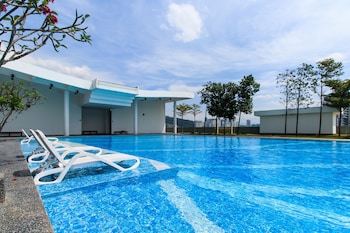 encorp strand residences at kota damansara