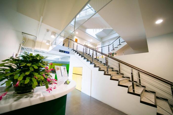 travelers plus hostel