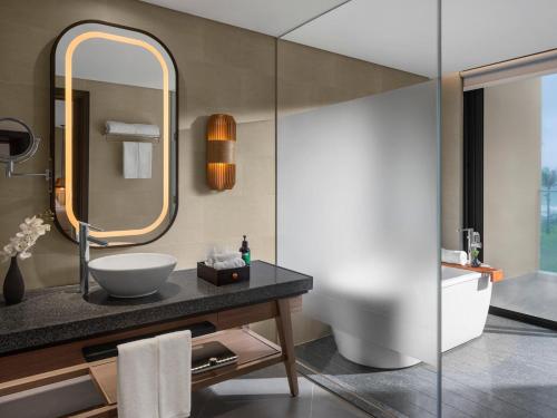 crowne plaza phu quoc starbay an ihg hotel