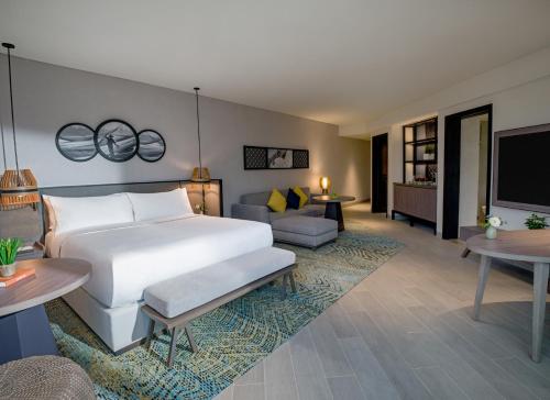 crowne plaza phu quoc starbay an ihg hotel