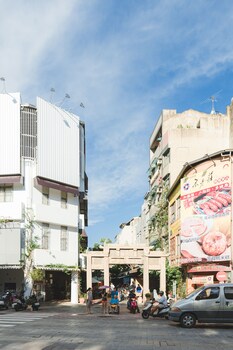 a shin tainan hostel