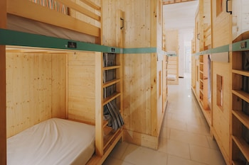 a shin tainan hostel