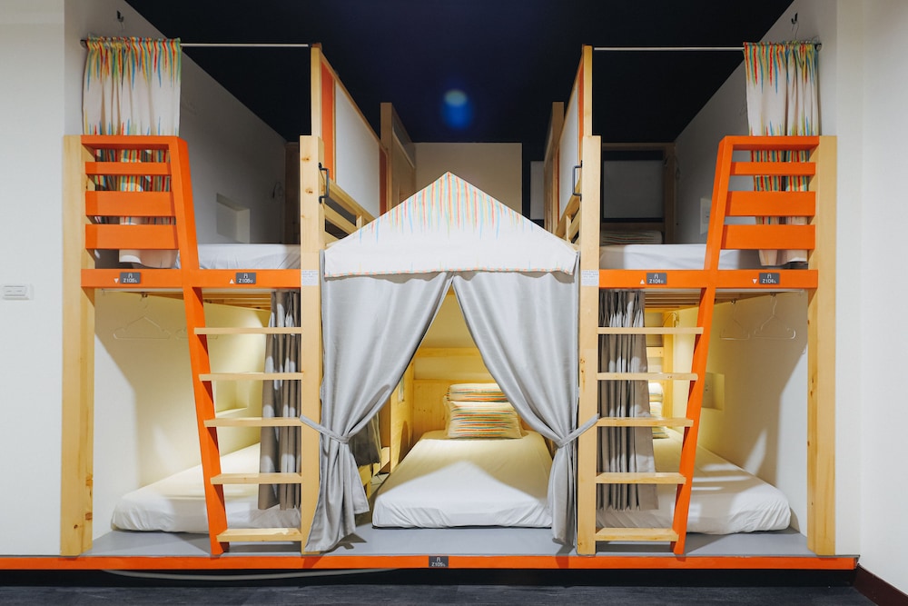 a shin tainan hostel