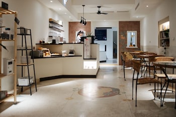 a shin tainan hostel