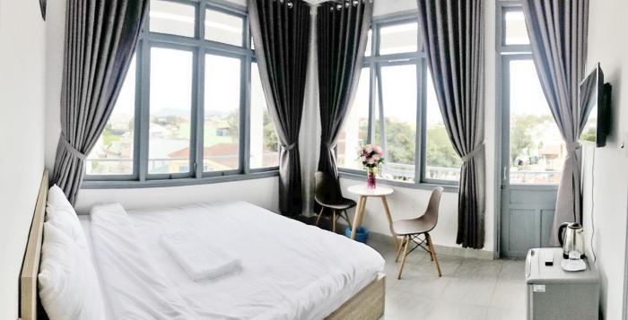 m hotel
