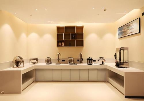 city comfort inn shaoguan high speed railway station