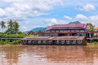 riverside chiangkhan resort sha certified