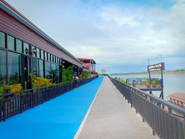 riverside chiangkhan resort sha certified