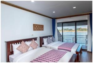 riverside chiangkhan resort sha certified
