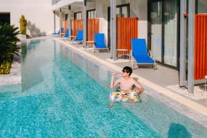 seabed grand hotel phuket