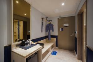 seabed grand hotel phuket