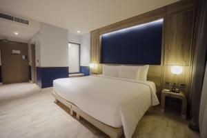 seabed grand hotel phuket