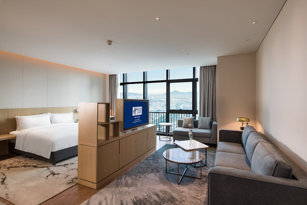 holiday inn express shenzhen haiyuan city an ihg hotel