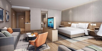 Holiday Inn Express Shenzhen Haiyuan City, An Ihg Hotel,Longgang>>Guangzhou,2.5 star