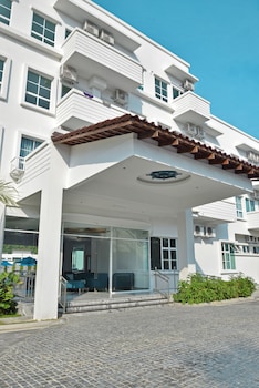 avi pangkor beach resort