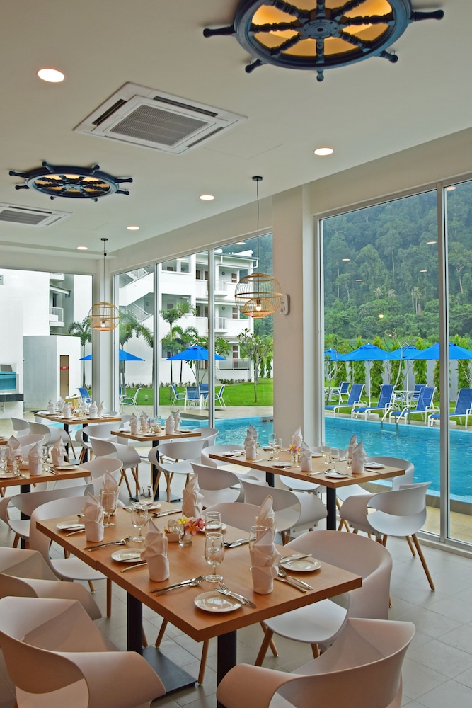 avi pangkor beach resort