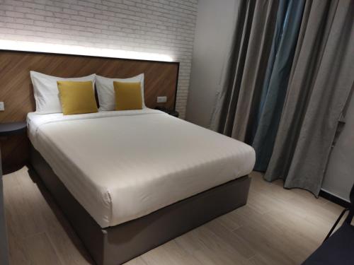 hotel 99 seri kembangan serdang