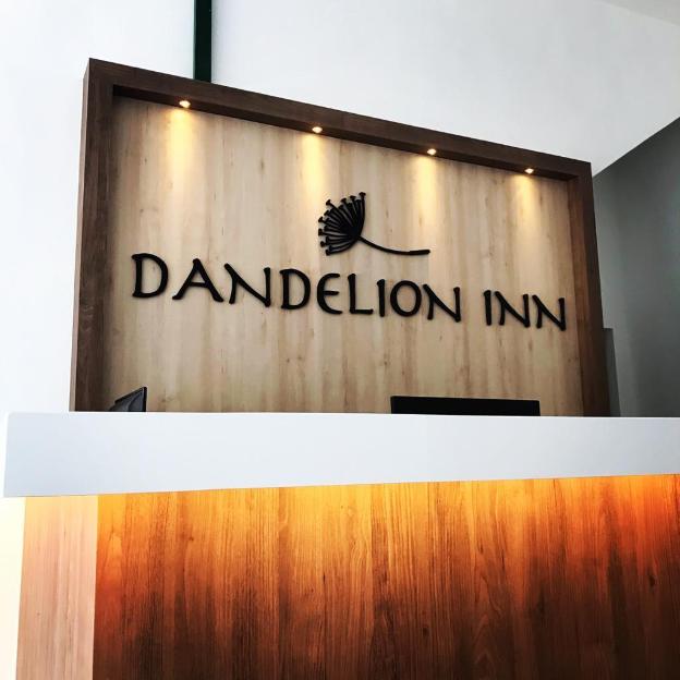 dandelion inn