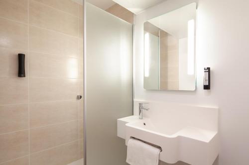 bandb hotel nice aeroport arenas