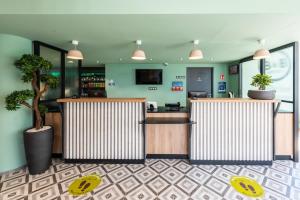 bandb hotel nice aeroport arenas