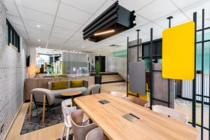 bandb hotel nice aeroport arenas