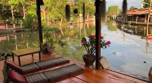baan pitumata amphawa