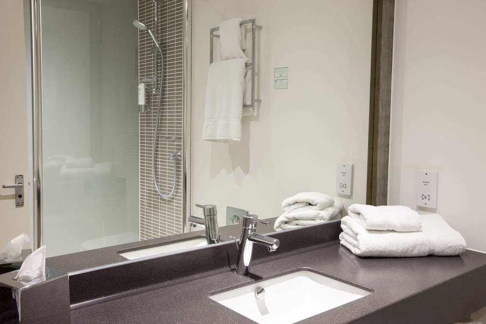 holiday inn colchester by ihg