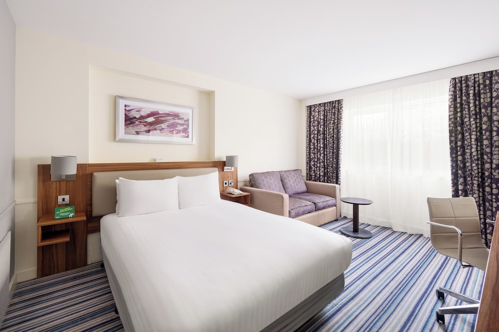holiday inn colchester by ihg